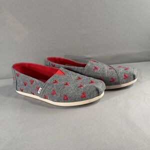 TOMS Gray Heart Print Slip-On Shoes Women's 7.5 Valentines Love